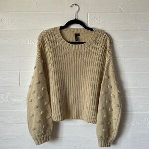🤘🏼 Moon & Madison cream acrylic oversized sweater with bubble sleeves small